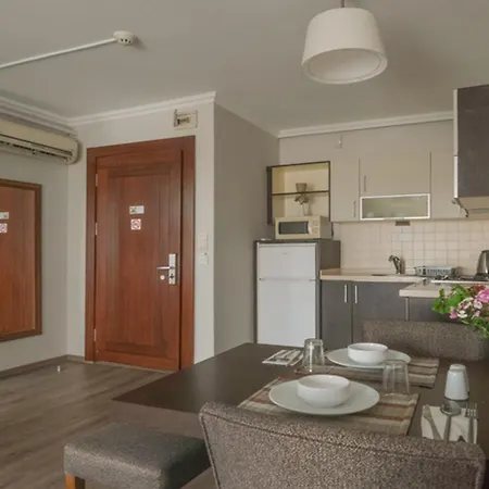 アパートホテル ベル メゾン ＆ レジデンス 4*