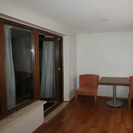 وريزيدنس بيل ميزون شقة فندقية 4*